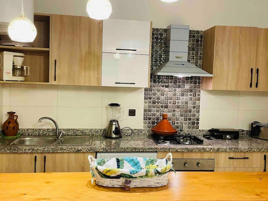 Appartement Luxueux Au Centre De Marrakech マラケシュ エクステリア 写真